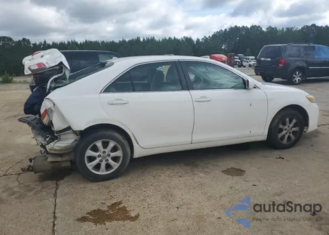 2010 Toyota Camry Base z USA, uszkodzony, nr VIN 4T1BF3EK8AU530564